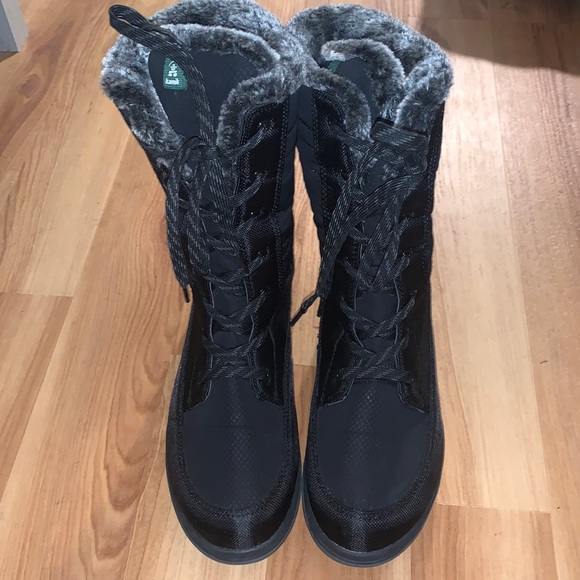 Kamik Waterproof fur boots size 7 - Picture 1 of 10